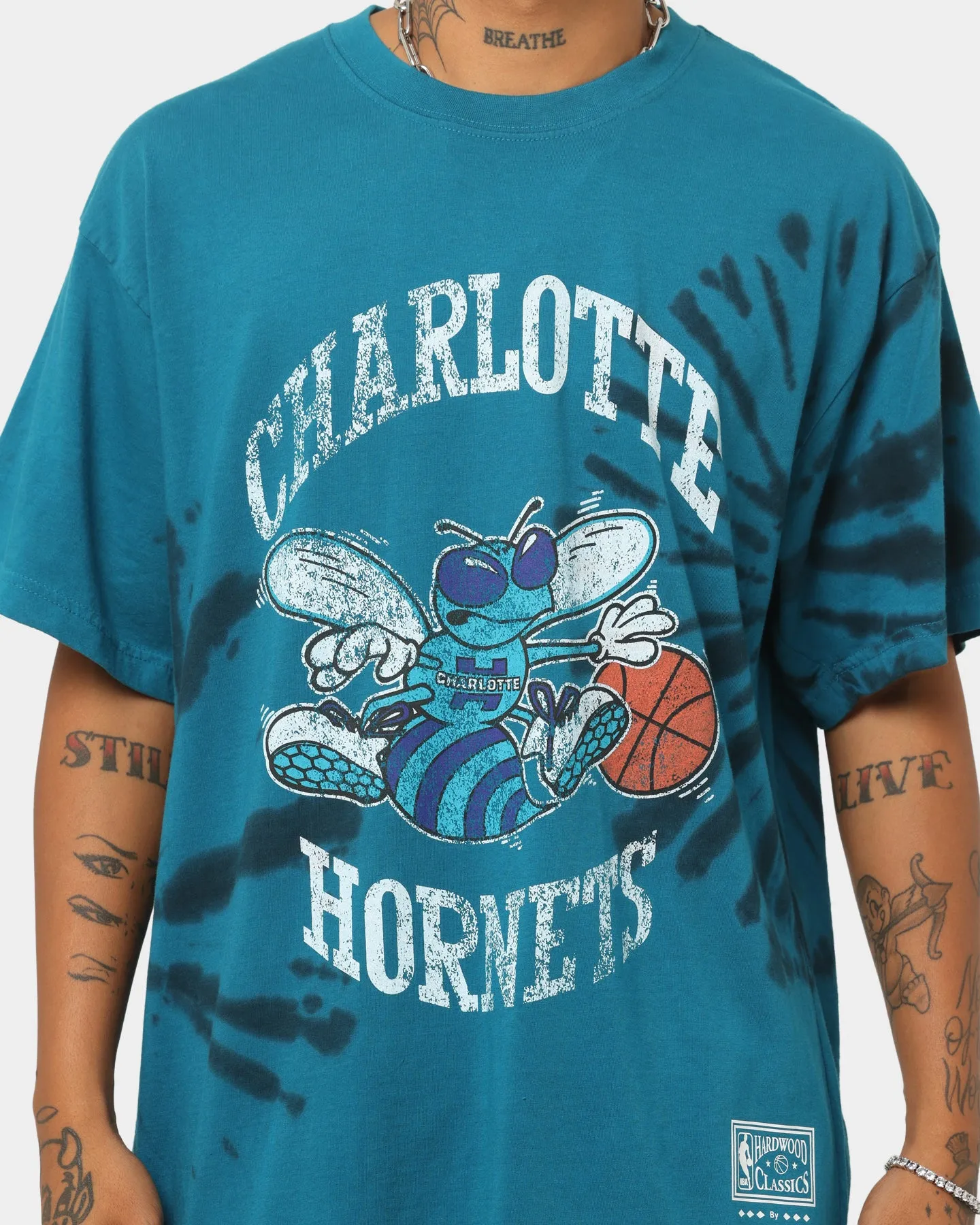 Mitchell & Ness Charlotte Hornets XL Logo Vintage Tie Dye T-Shirt Teal Tie Dye